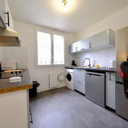 Proche Rouen - 2 Pieces Apartment *