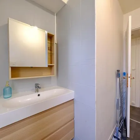 Proche Rouen - 2 Pieces *