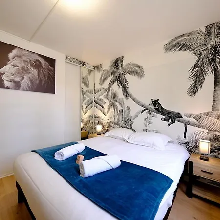 Proche Rouen - 2 Pieces *