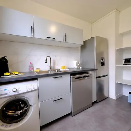 Proche Rouen - 2 Pieces *