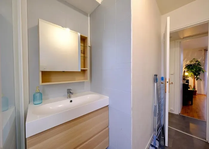 Proche Rouen - 2 Pieces *