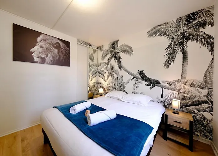 Proche Rouen - 2 Pieces *